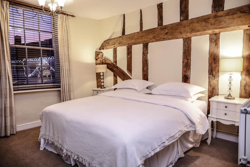 The Angel Hotel Lavenham Room photo